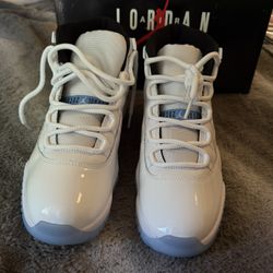 Jordan 11’s LEGEND BLUE SZ9 