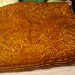 Comforter Bedskirt and Pillow Shams