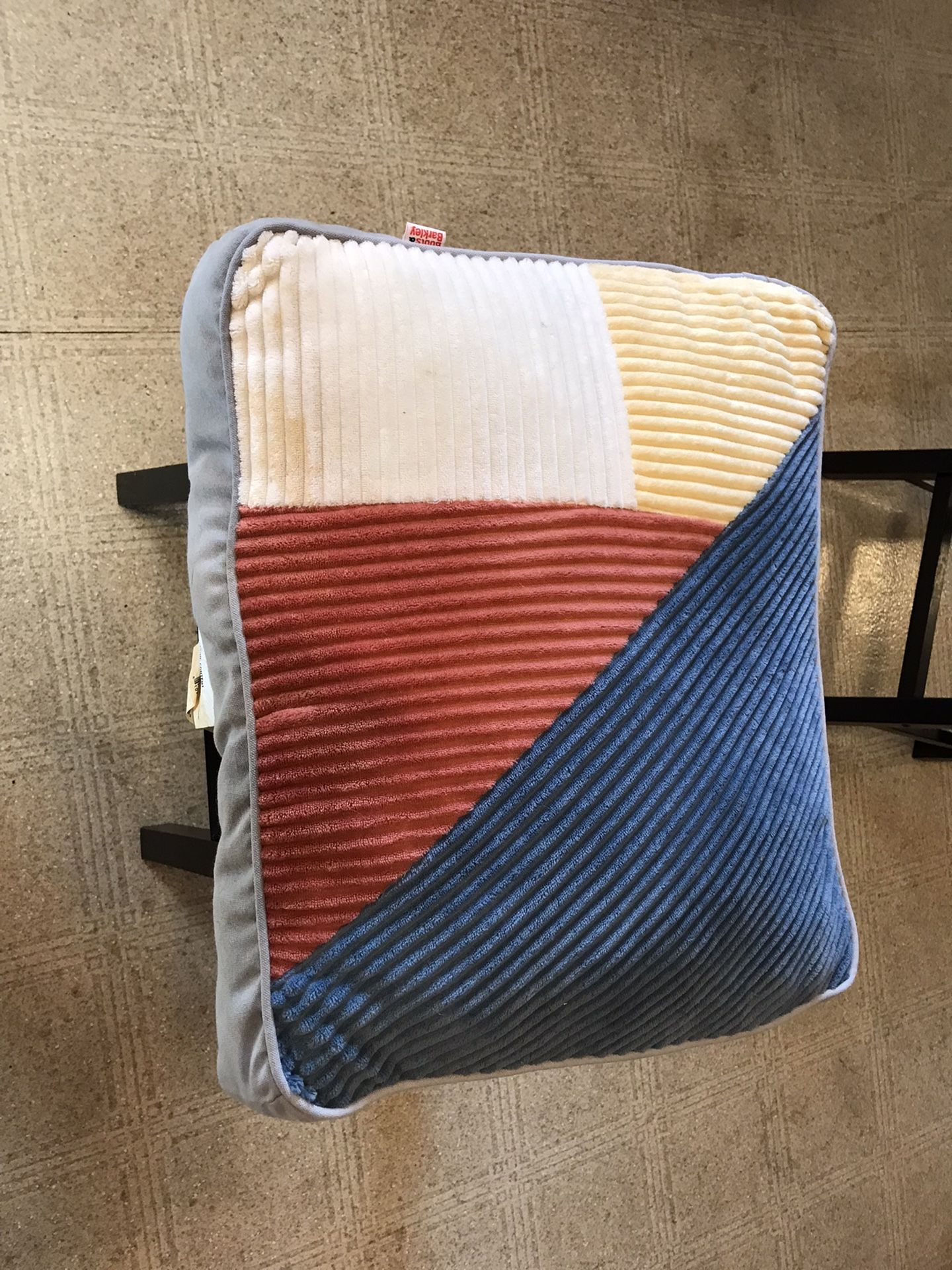Dog bed