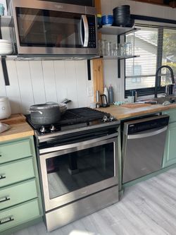 Whirlpool Appliance Set – $400 for Everything