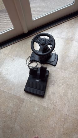 V3 Racing Wheel with Pedals