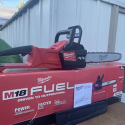 Milwaukee M18 FUEL 16 in. 18-Volt Lithium-Ion Brushless Cordless Chainsaw (Tool-Only)