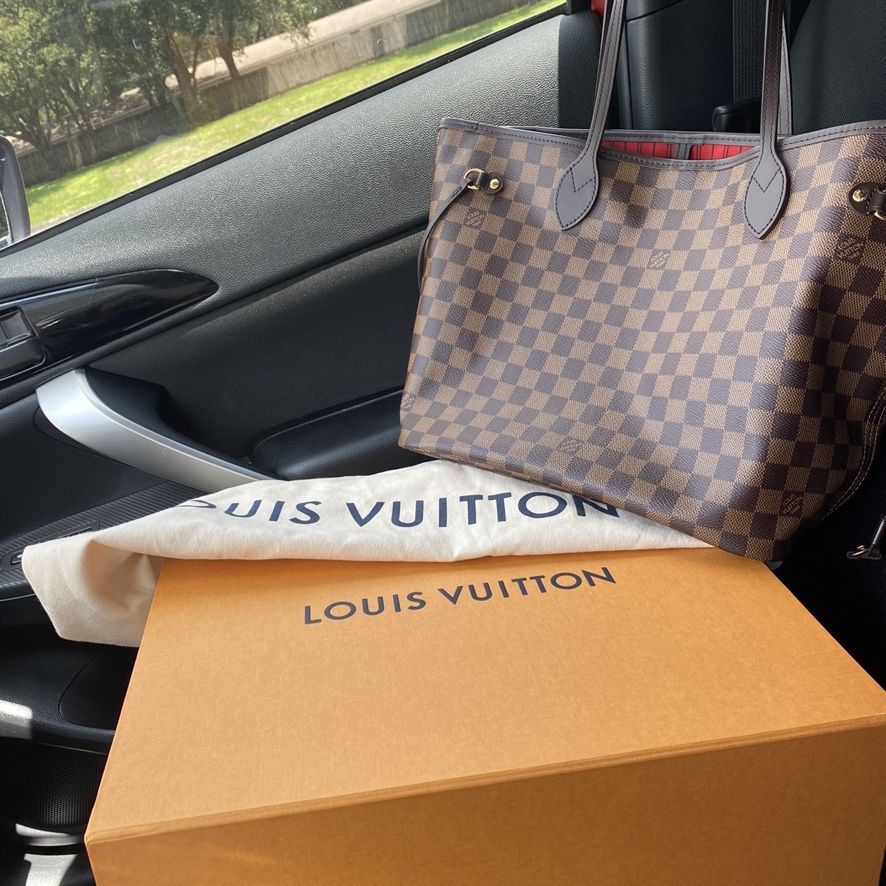 LV Monogram Never Full Tote . Medium size, authentic tags and dust bag. for  Sale in Hollywood, FL - OfferUp