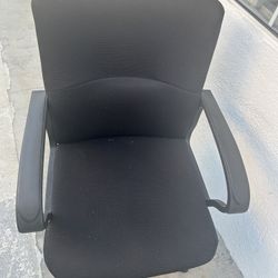 mesh officr chair