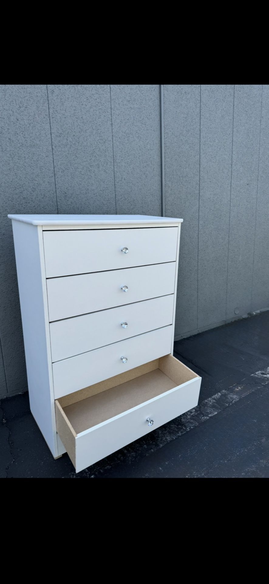 White Chest 5 Drawer Dresser With Diamond Knobs💎
