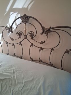 Totally Awesome Brass & Gold King Size Bed with Claw Feet