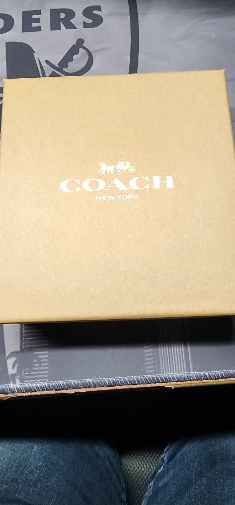 COACH Leather Dog Collar Brown/Black/Red Apple Color