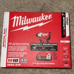 Milwaukee M18 Brushless Impact Driver Kit – NEW – Battery, Charger, Bag