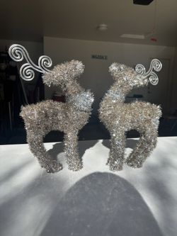 2 Reindeer Decorations $5