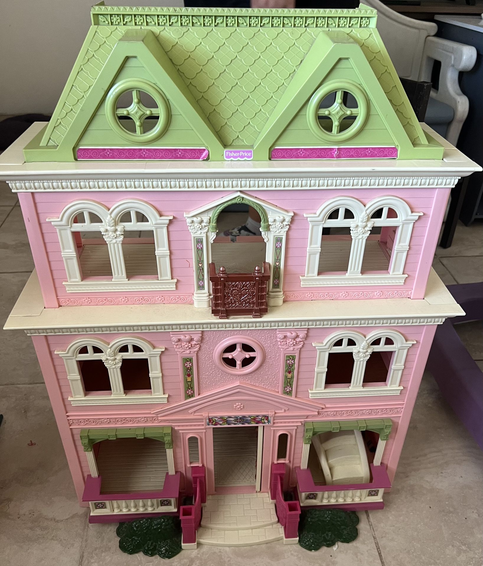 Fisher Price Vintage doll house