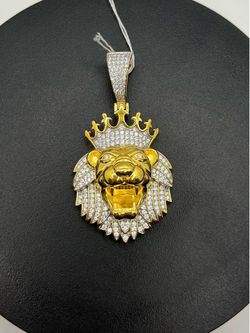 BRAND NEW SS Gold Plated Moissanite Lion Head Pendant