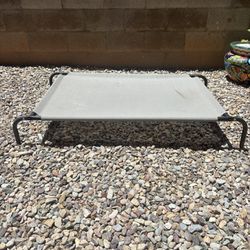 Elevated Dog Cooling Bed