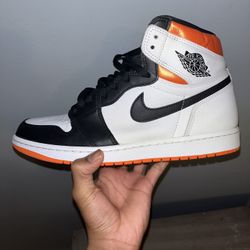  Jordan 1 Electric  Orange  Willing To Trade And Price negotiable Size 10.5