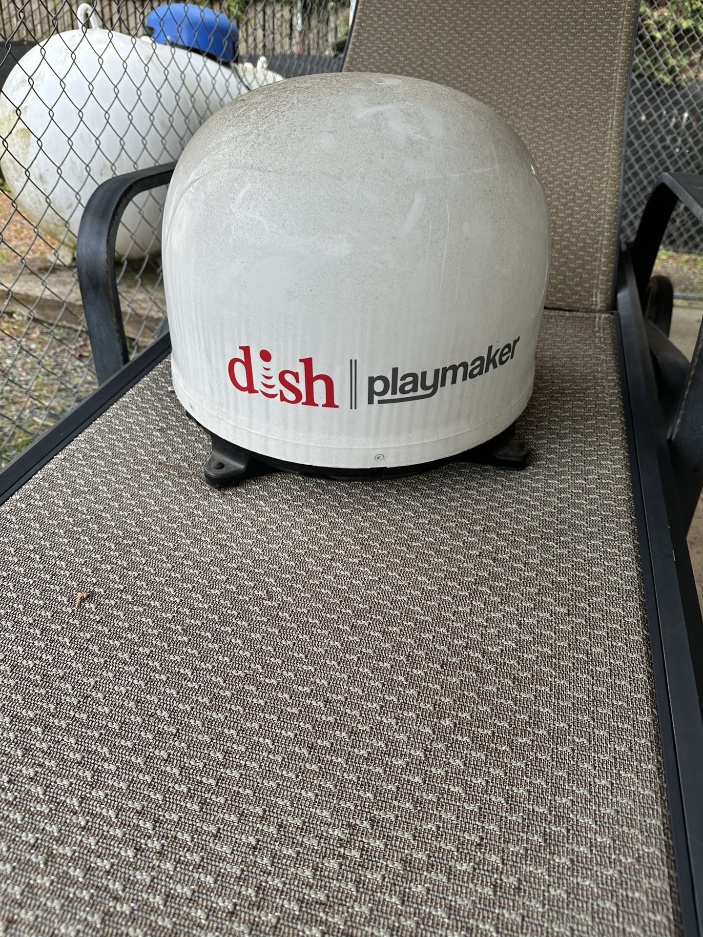 Dish Playmaker Satellite Antenna 