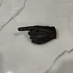 Key Holder Pointing Finger Wall Mounted 