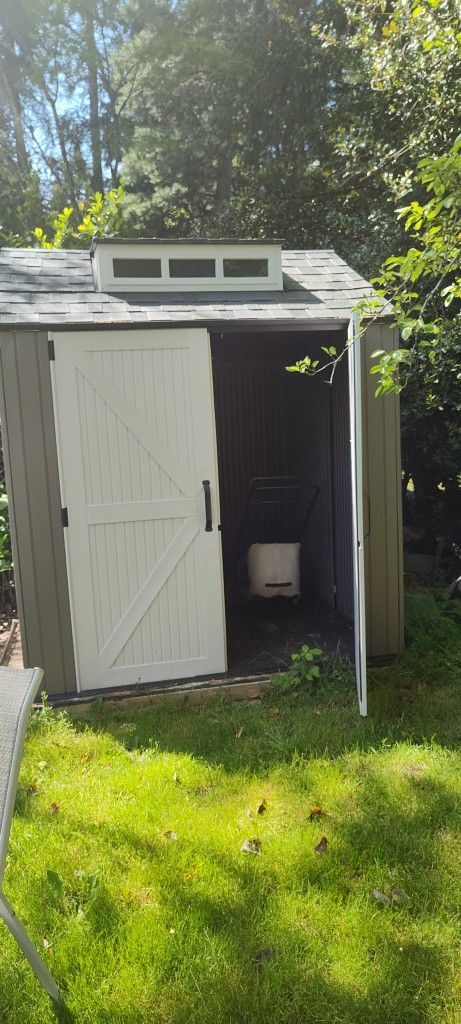 Outdoor Plastic Shed 7x7