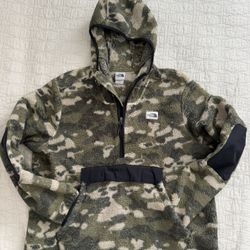 Men’s North Face Jacket