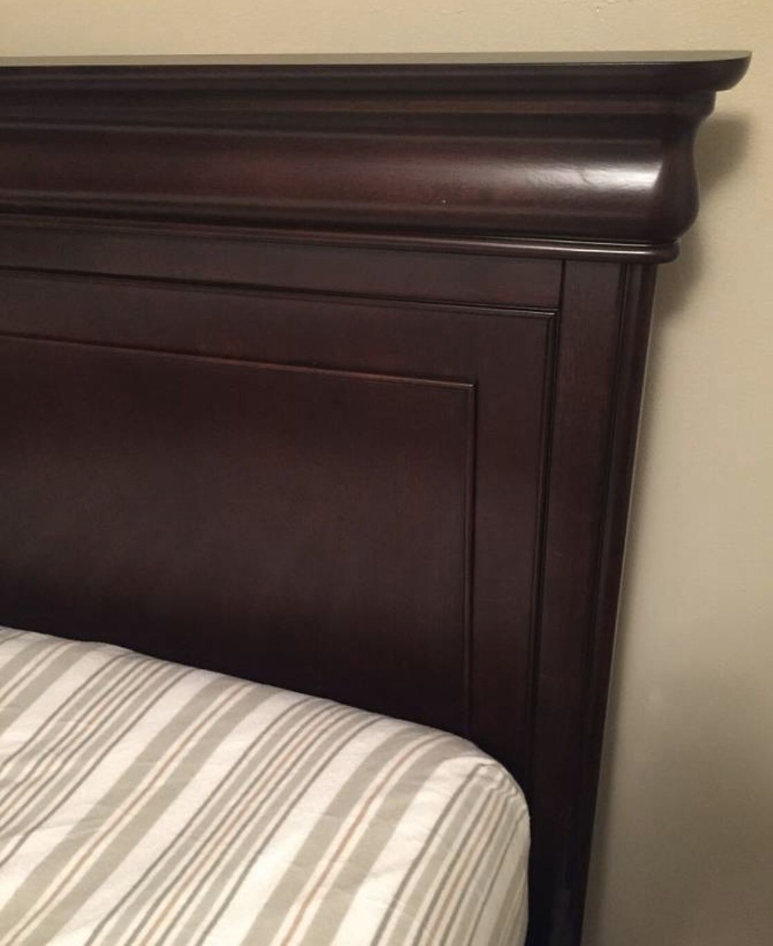 Wood Bed w/ Large Storage Under Bed -Full Size
