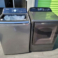 New Samsung Large Capacity Top Load Washer And Used Gas Dryer Set In Black Stainless Steel 