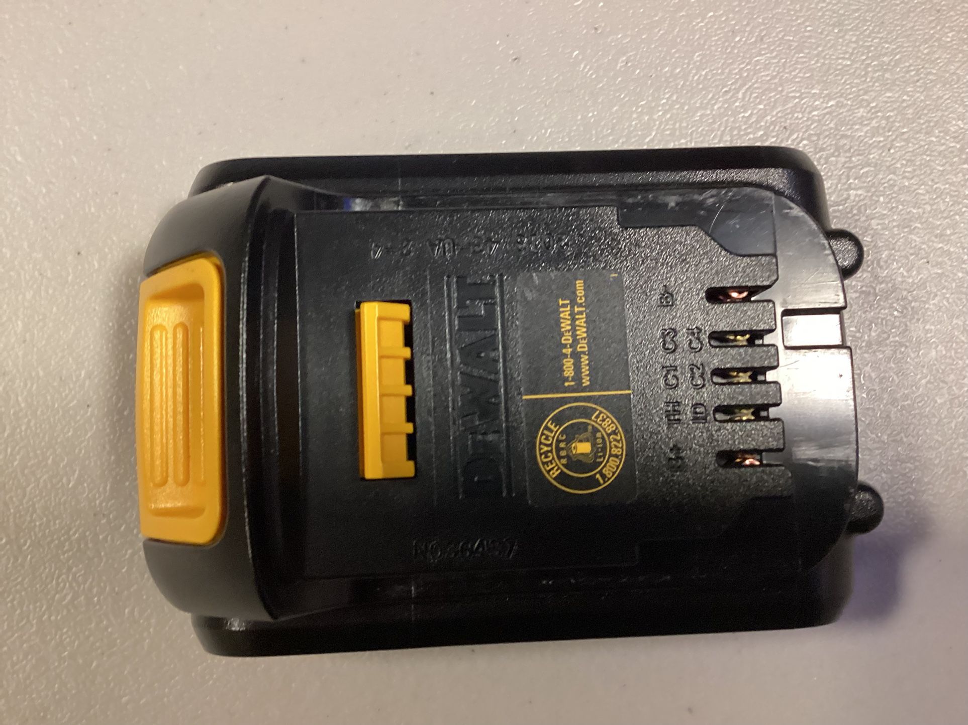 DEWALT BATTERY 