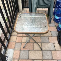 FREE SMALL FOLDING TABLE FREE