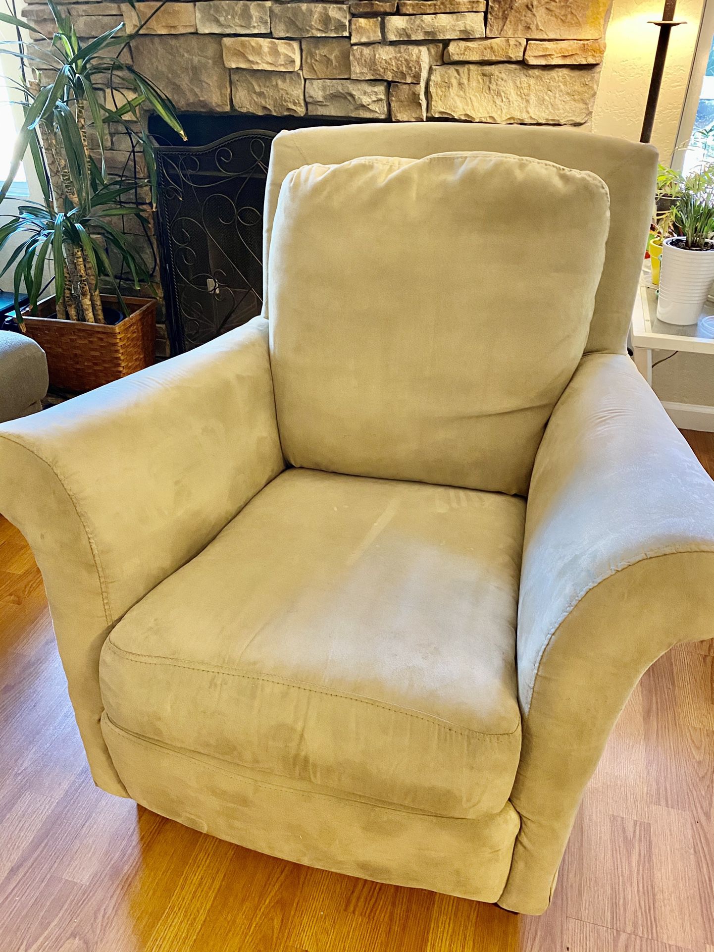 Free Beige Taupe Lounge Chair