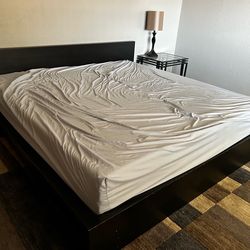 Bed frame king size