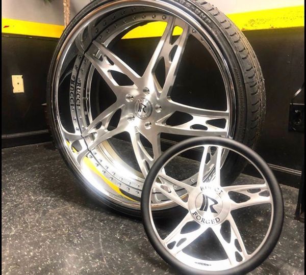 24&quot; RUCCI WHEELS RIMS TIRES STEERING WHEEL FLOATING CAPS