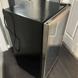 Small refrigerator