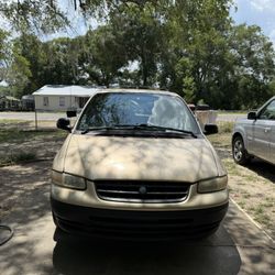 1998 Plymouth Grand Voyager