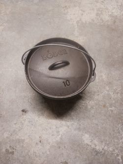 Lodge 10 Inch  5 Quart Cast Iron Deep Camp Dodge Oven.
