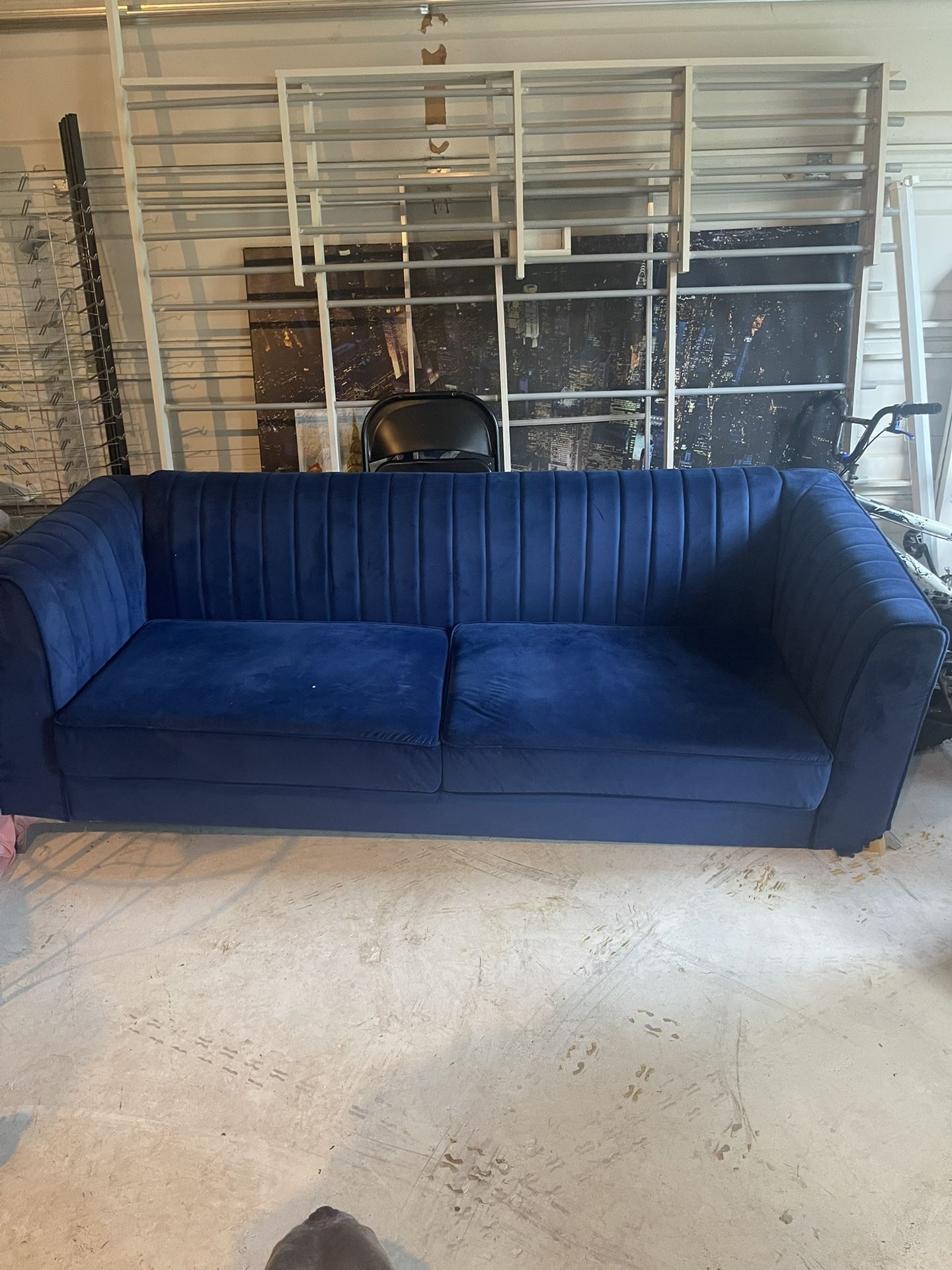 Blue couch 