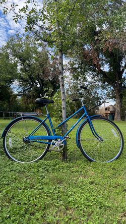 Blue Classic Step-Through Roadster Street Bike