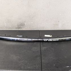 2022-2023-2024 MERCEDES-BENZ EQB250 SUV CENTER HEADLIGHT OEM USED