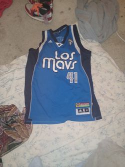 Dirk jersey 