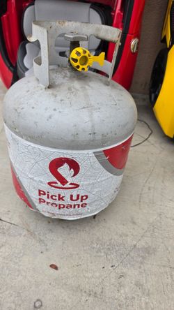 Full Propane gas tank