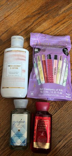 Shower gels, wash, and mini perfumes