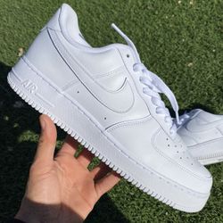 White Nike Air Force 1s $60 FIRM NO TRADES