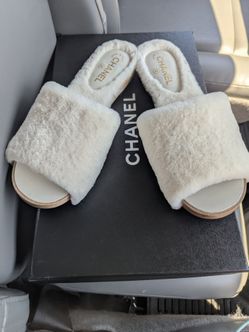Chanel fur slide sandals sz 42