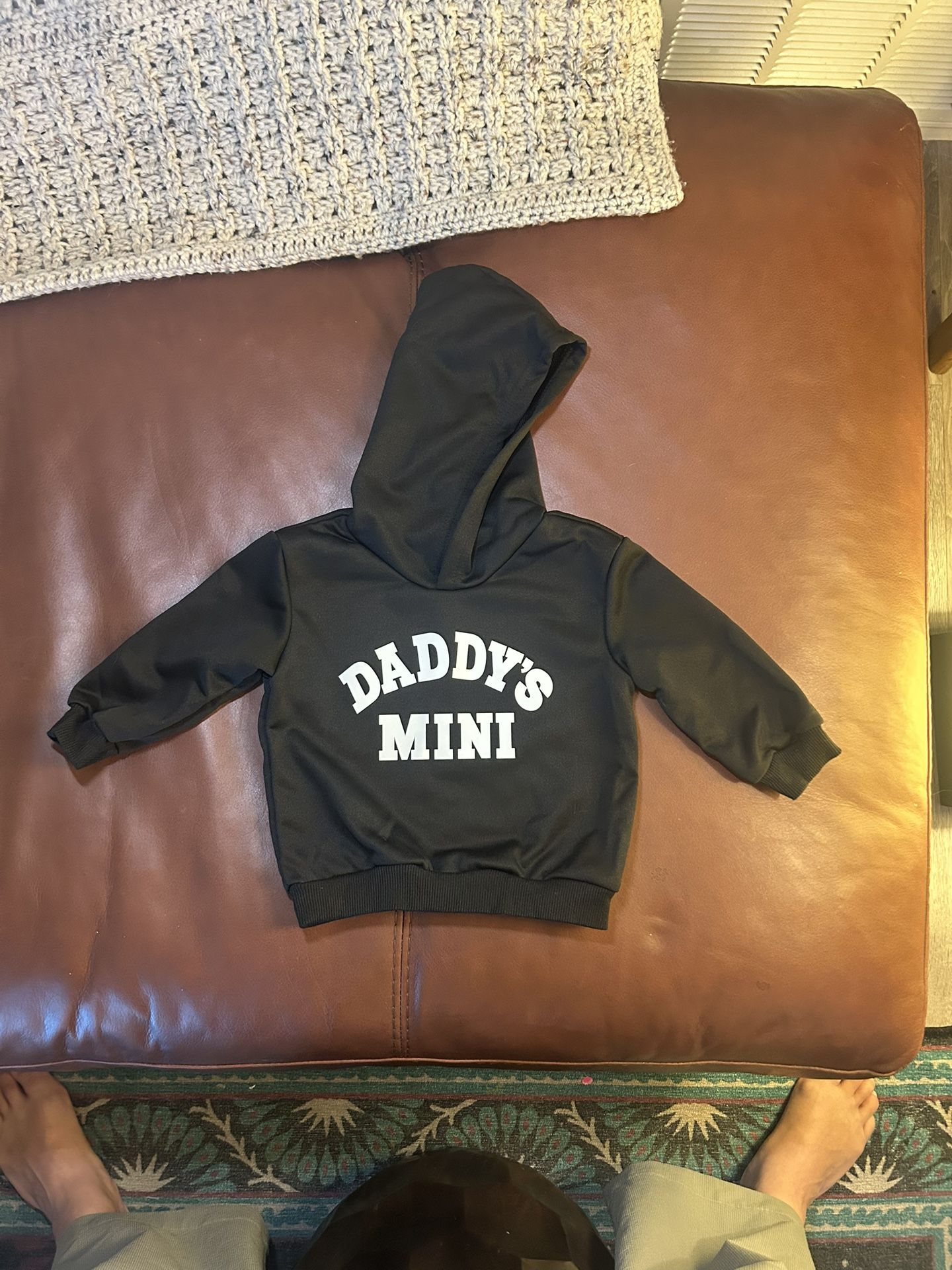 Toddler sweater 🖤 Daddy’s Mini [Size: 18m]