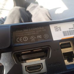 Xbox 360 S 