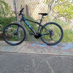 GT Aggressor  ( 2021 )Pro Mountain Bike 
