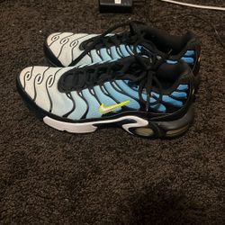 Nike Air Max size 5.5Y