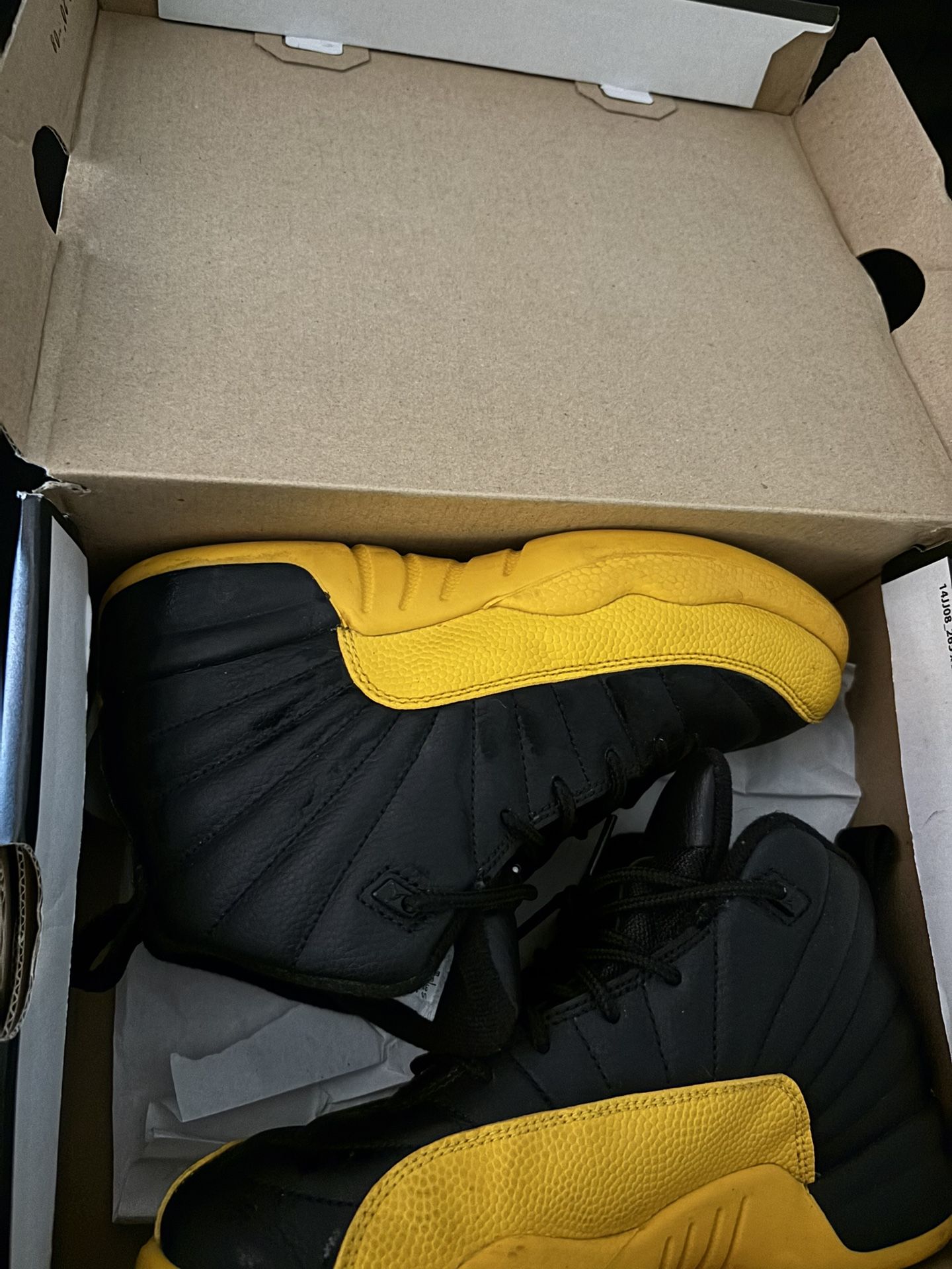 Jordan 12 University Gold