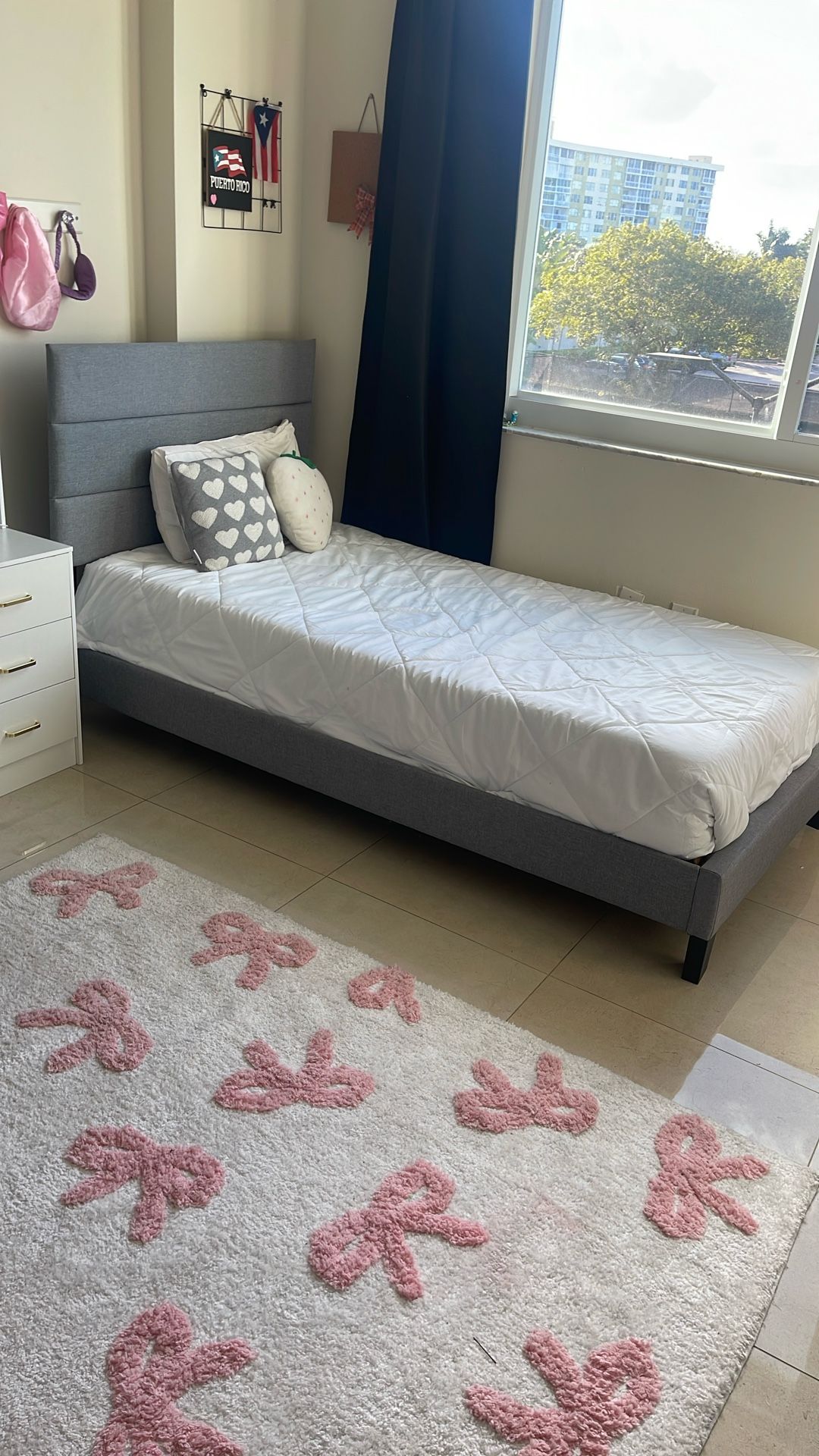 Twin Size Bed Frame (frame Only)