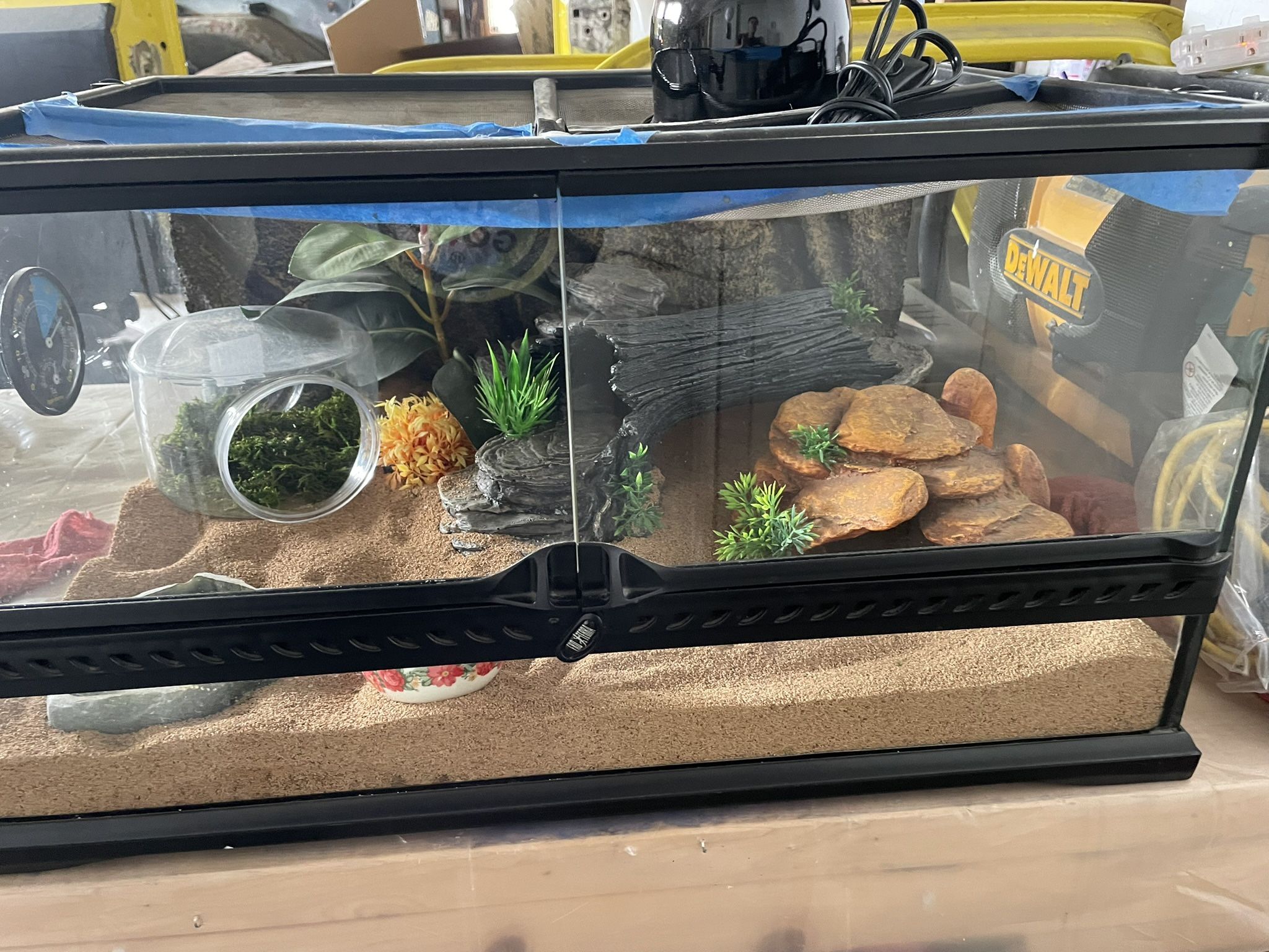 24x18 Reptile tank and accessories