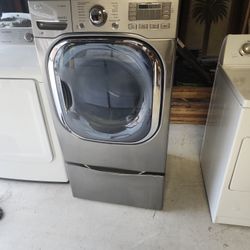 Lg Gas Dryer Nice And Clean In-and-out Working Perfect Located In Perris 