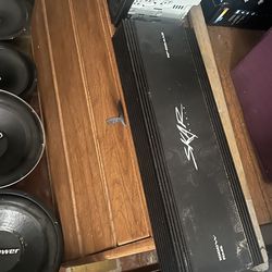 15s 12s 10s 1000 W amp touchscreen deck