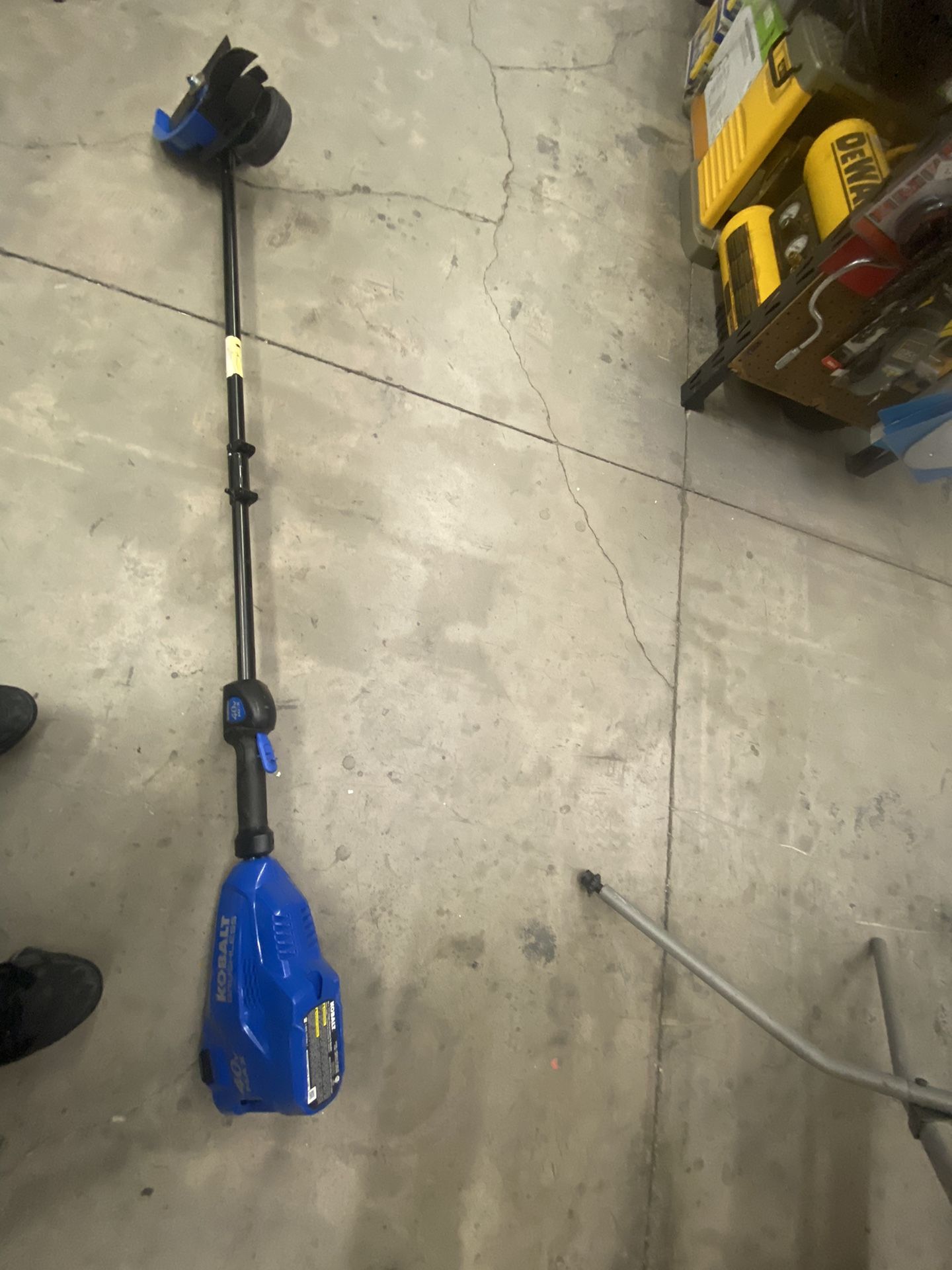Kobalt 8-in Handheld Battery Lawn Edger (Battery Not Included) Item #(contact info removed) | Model #KE 840-06