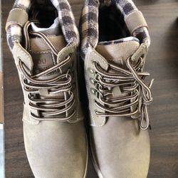 Women’s Boots $15